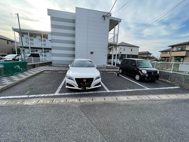 ＵＲＢＡＮ　ＴⅢ(23653)の外観・駐車場イメージ1枚目