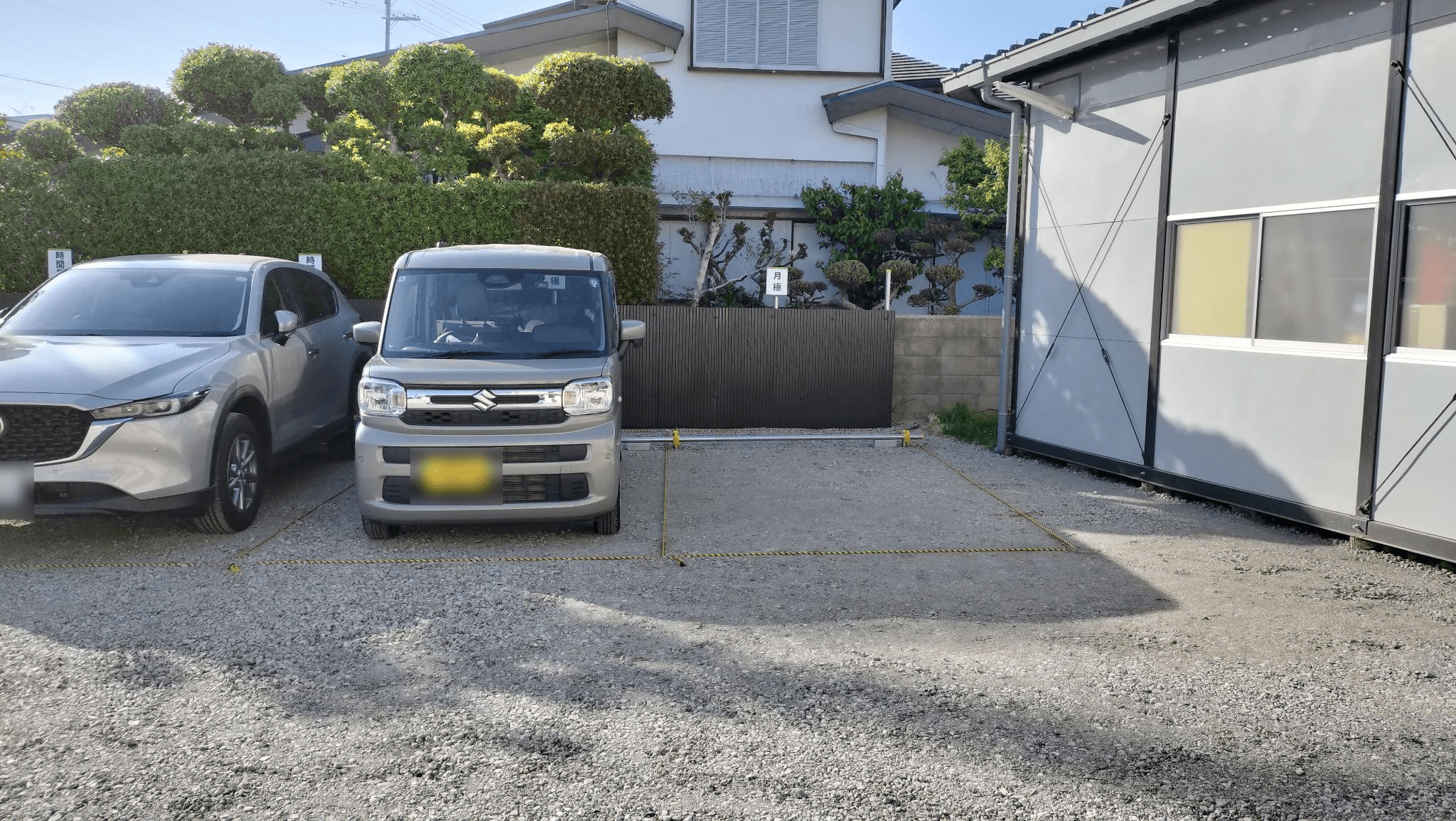 日吉台二番町パーキングの外観・駐車場イメージ2枚目