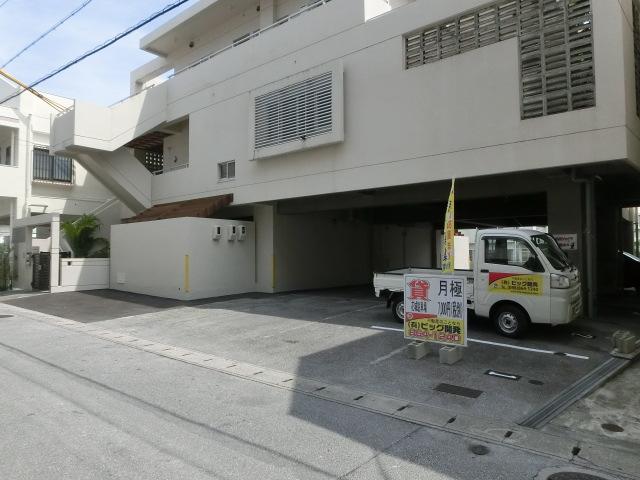花城駐車場の外観・駐車場イメージ1枚目