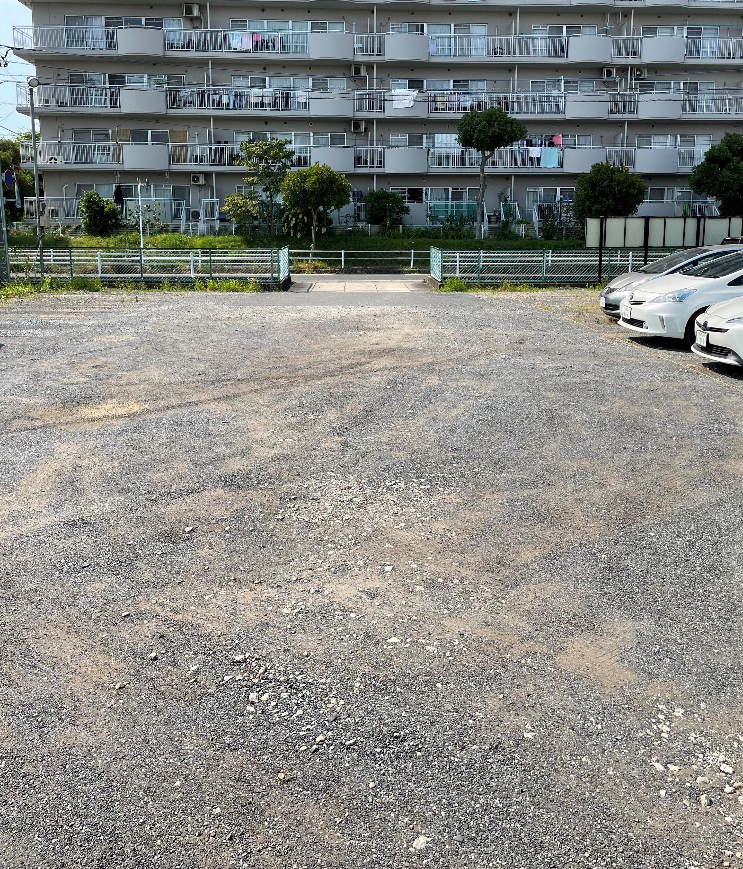 石原駐車場の外観・駐車場イメージ2枚目