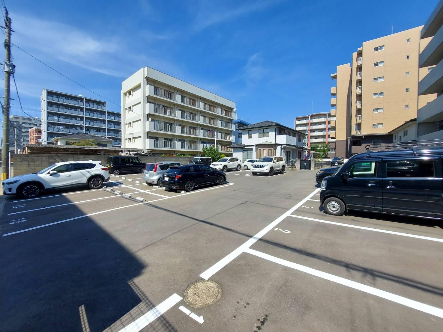 薫和月極駐車場Bの外観・駐車場イメージ2枚目