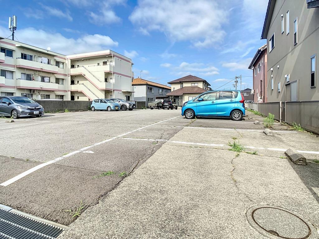 八日市４丁目Ｓ駐車場の外観・駐車場イメージ2枚目