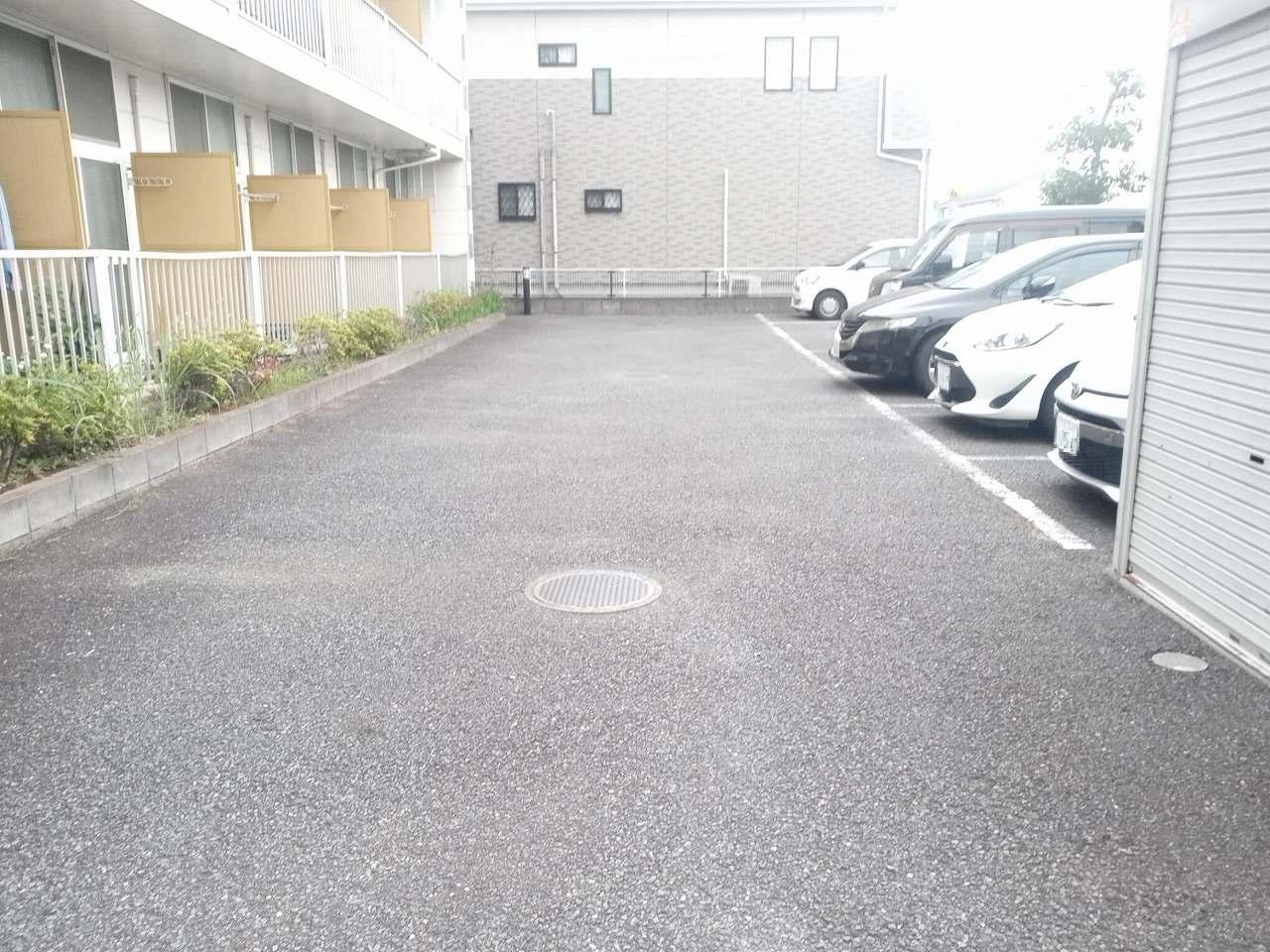 ラヴェンナ(17108)の外観・駐車場イメージ1枚目