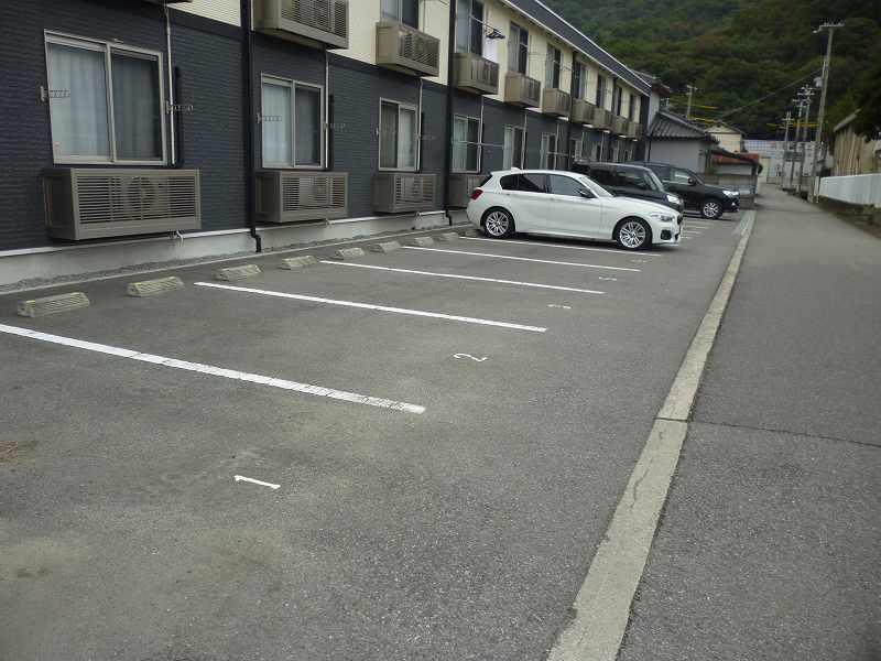 サムシンエルス(43513)の外観・駐車場イメージ1枚目