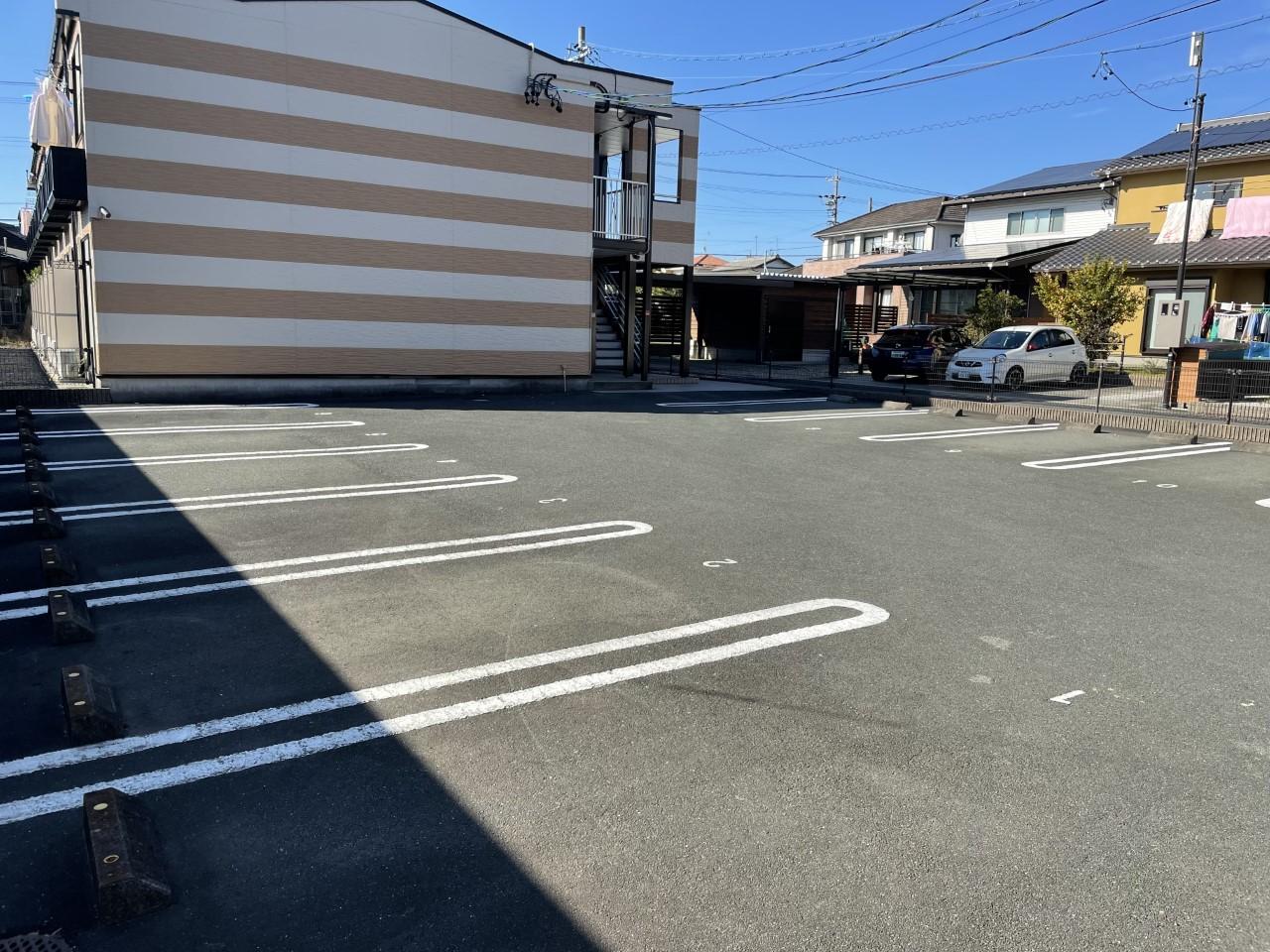 ピクシス　イワタ(29889)の外観・駐車場イメージ1枚目
