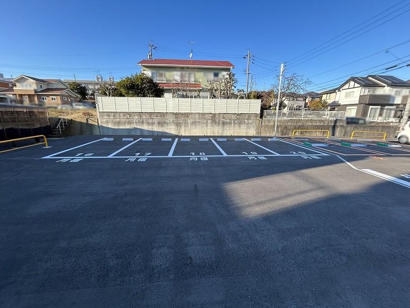 尾張旭緑町の外観・駐車場イメージ1枚目