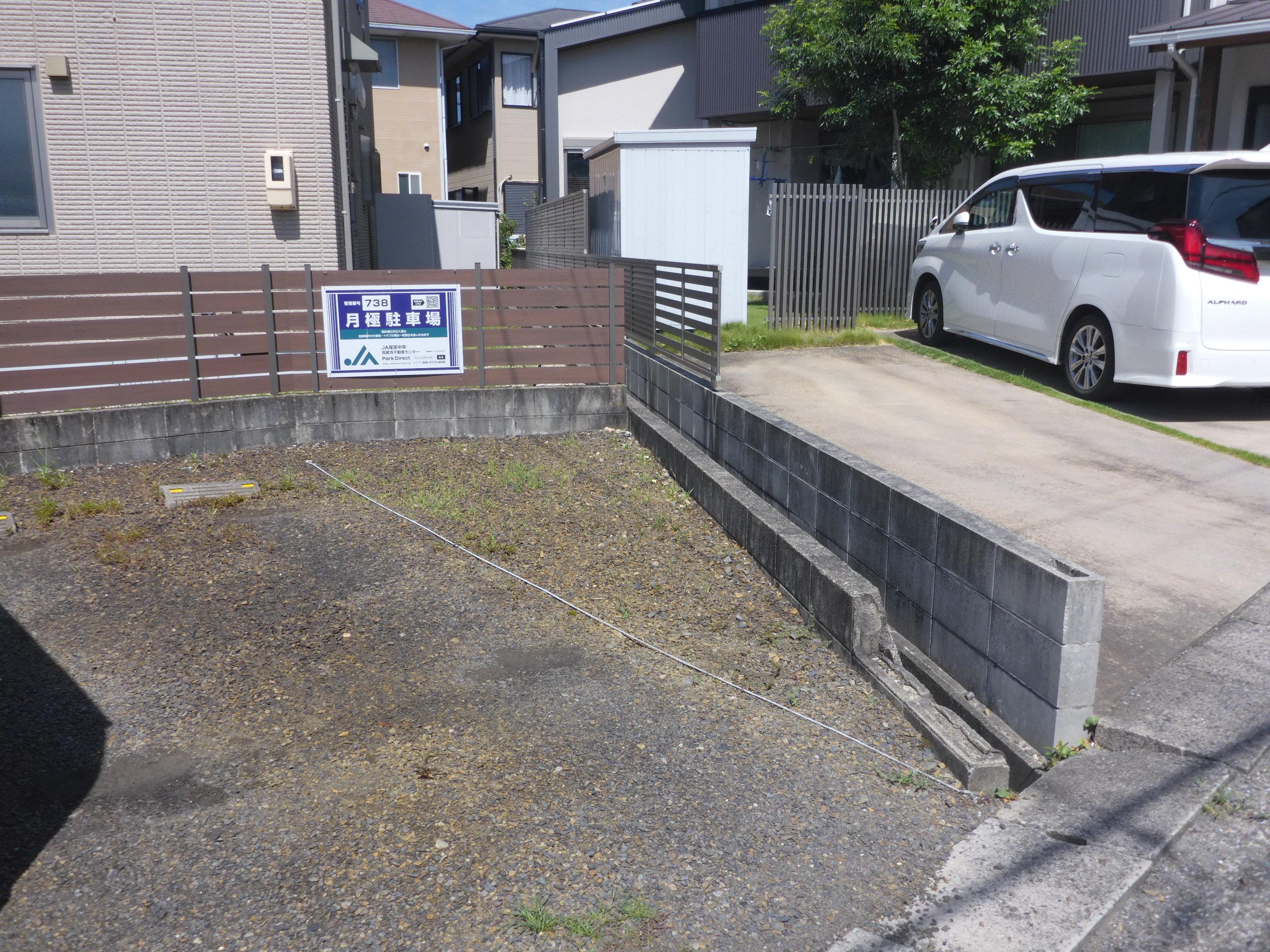 J-738の外観・駐車場イメージ1枚目