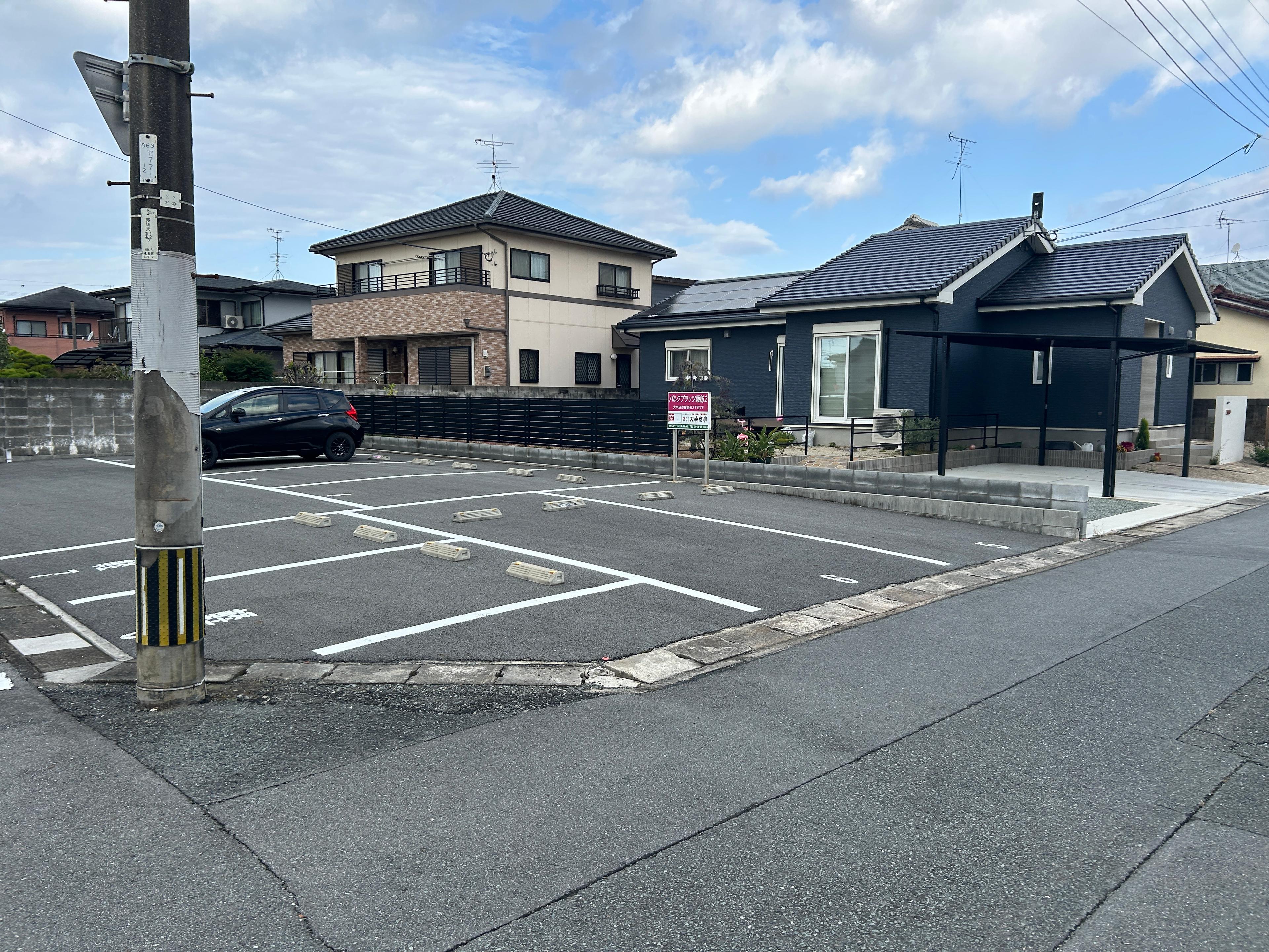 パルクプラッツ諏訪2の外観・駐車場イメージ2枚目
