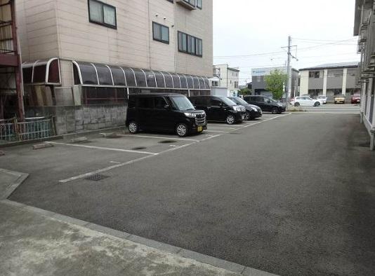 ノーヴォ(46060)の外観・駐車場イメージ1枚目