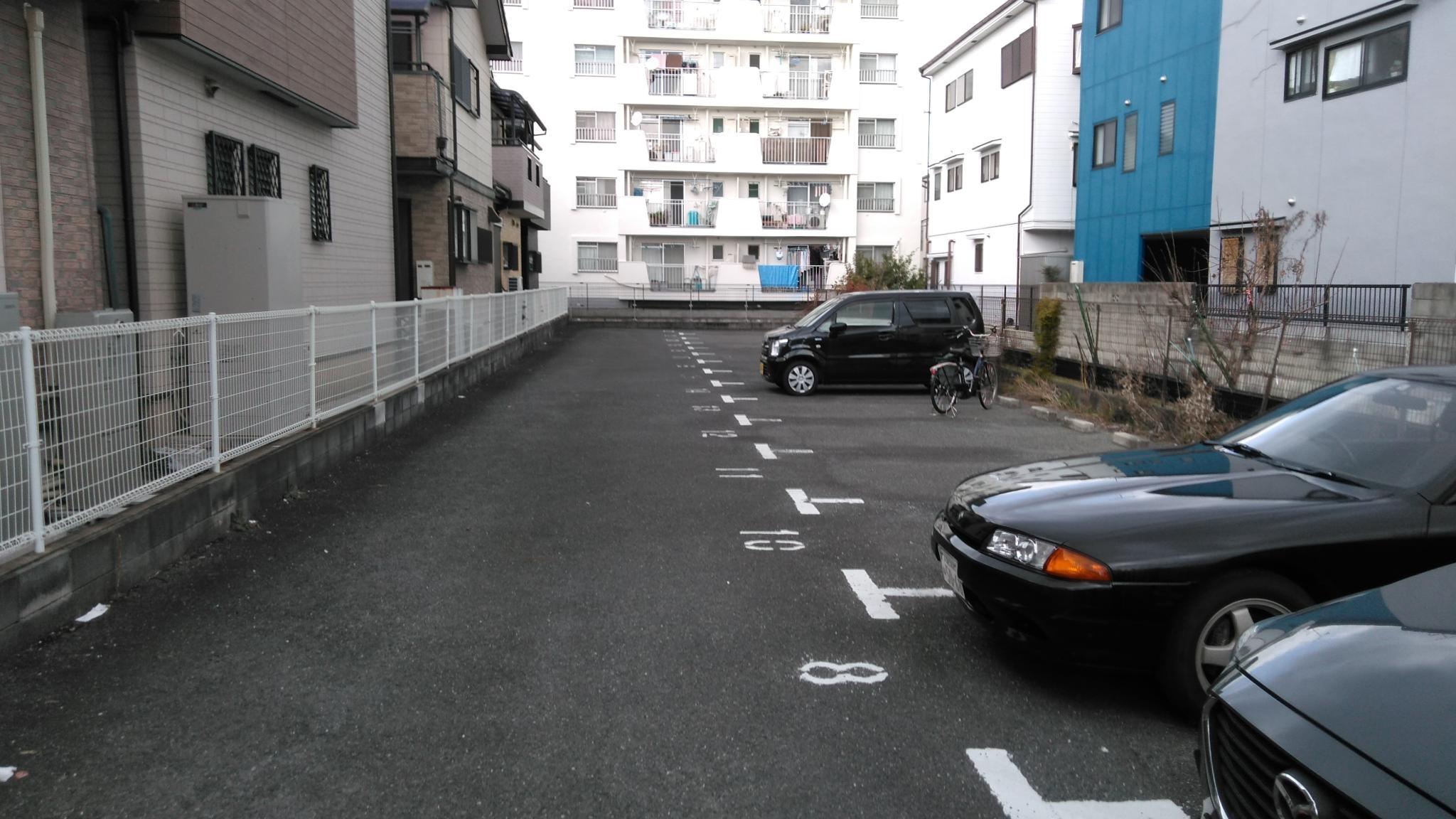 井上モータープール３の外観・駐車場イメージ2枚目