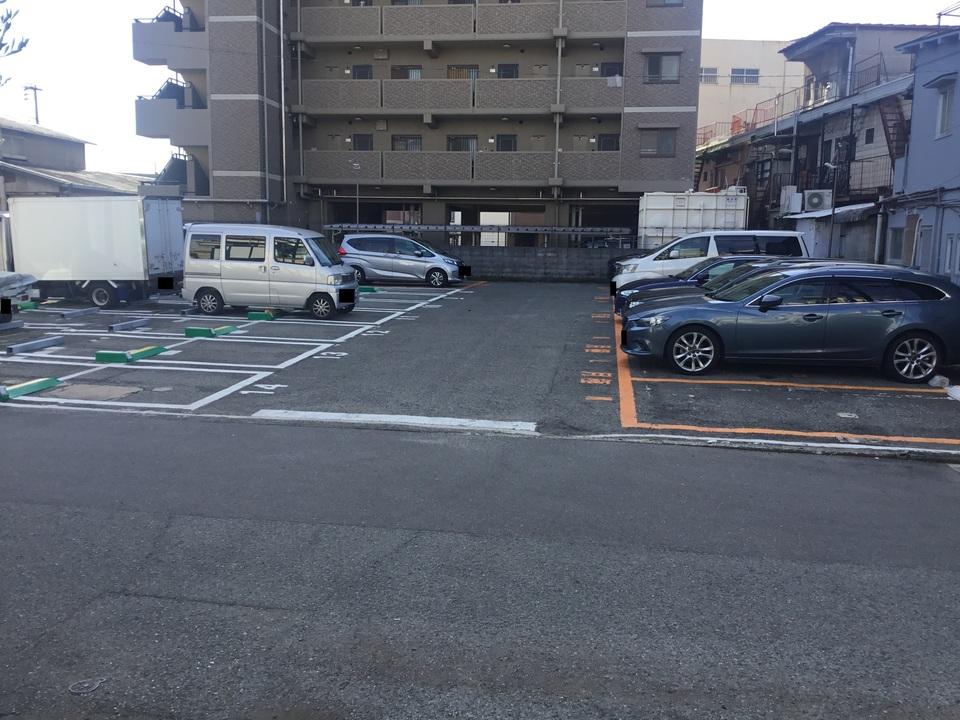 尼崎建家町第２の外観・駐車場イメージ1枚目
