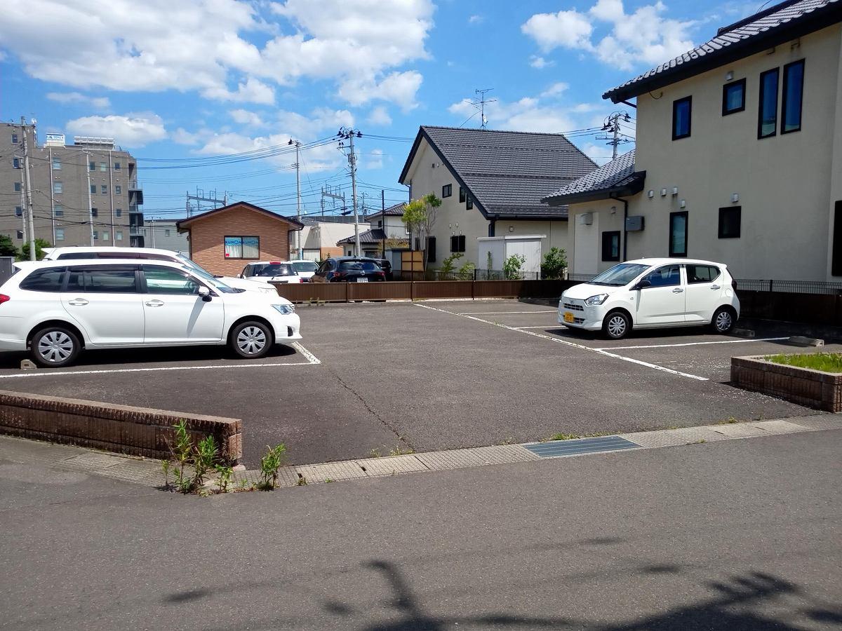 リトルフラワーＢ(24424)の外観・駐車場イメージ2枚目