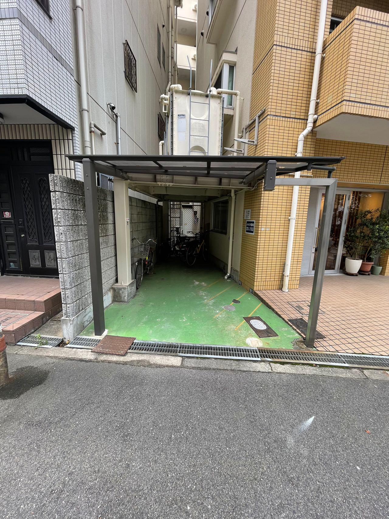 童夢ハイツの外観・駐車場イメージ1枚目