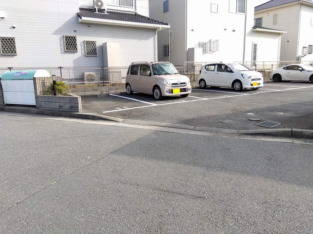 アイ(38743)の外観・駐車場イメージ1枚目