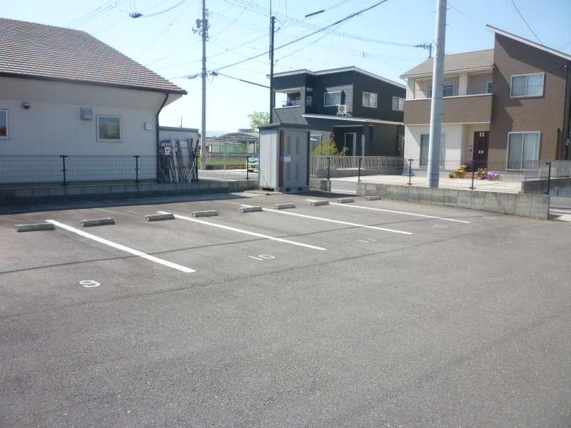 トランタン(39723)の外観・駐車場イメージ1枚目