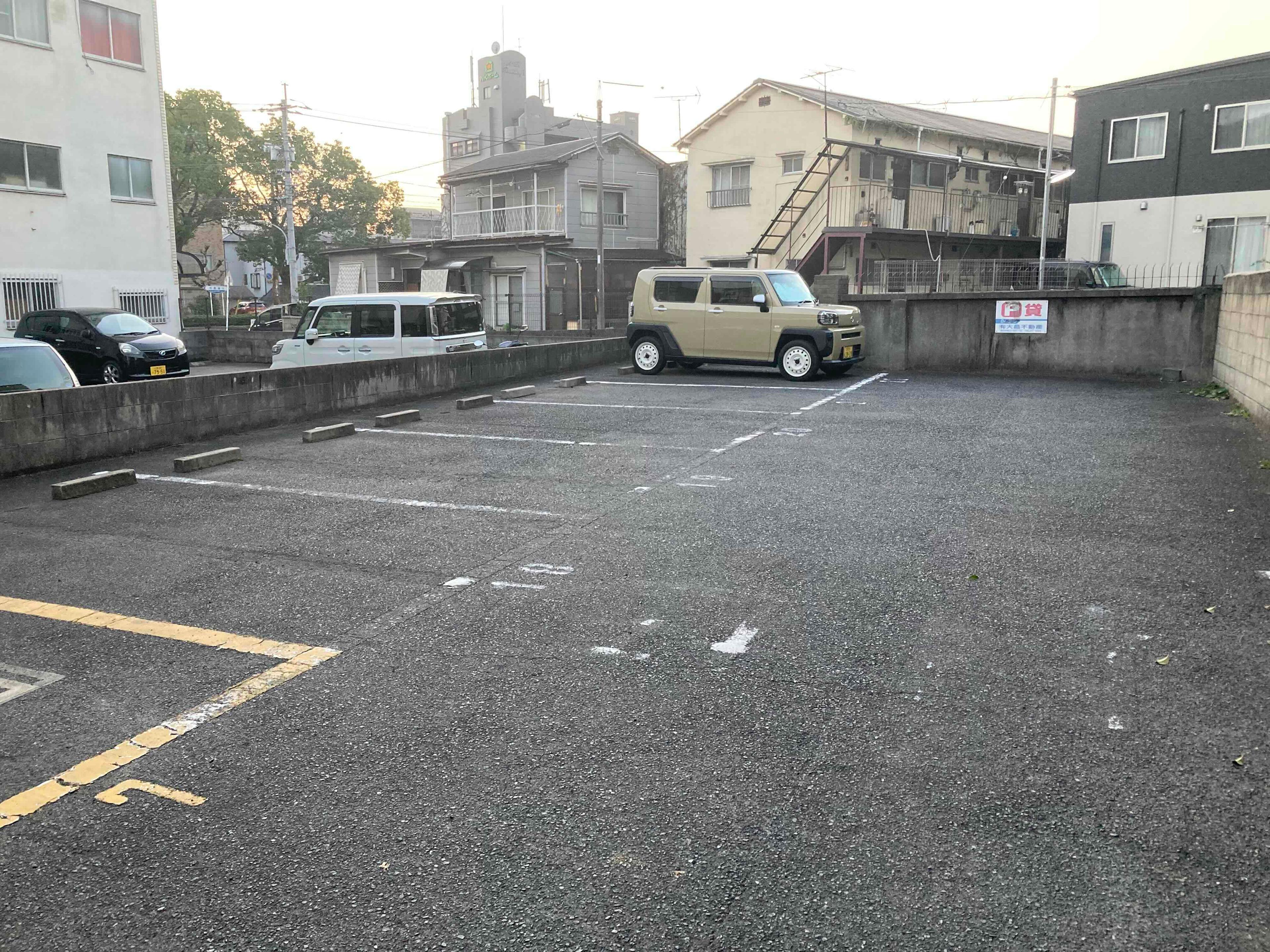 呉東中央第１（東中央２丁目）の外観・駐車場イメージ2枚目