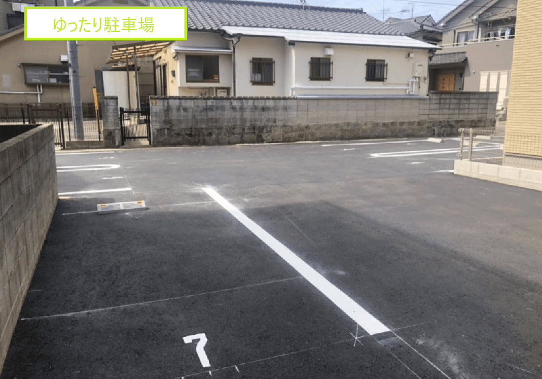 籔本ガレージの外観・駐車場イメージ2枚目
