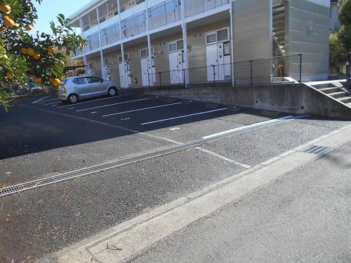 宮ノ下(21462)の外観・駐車場イメージ1枚目