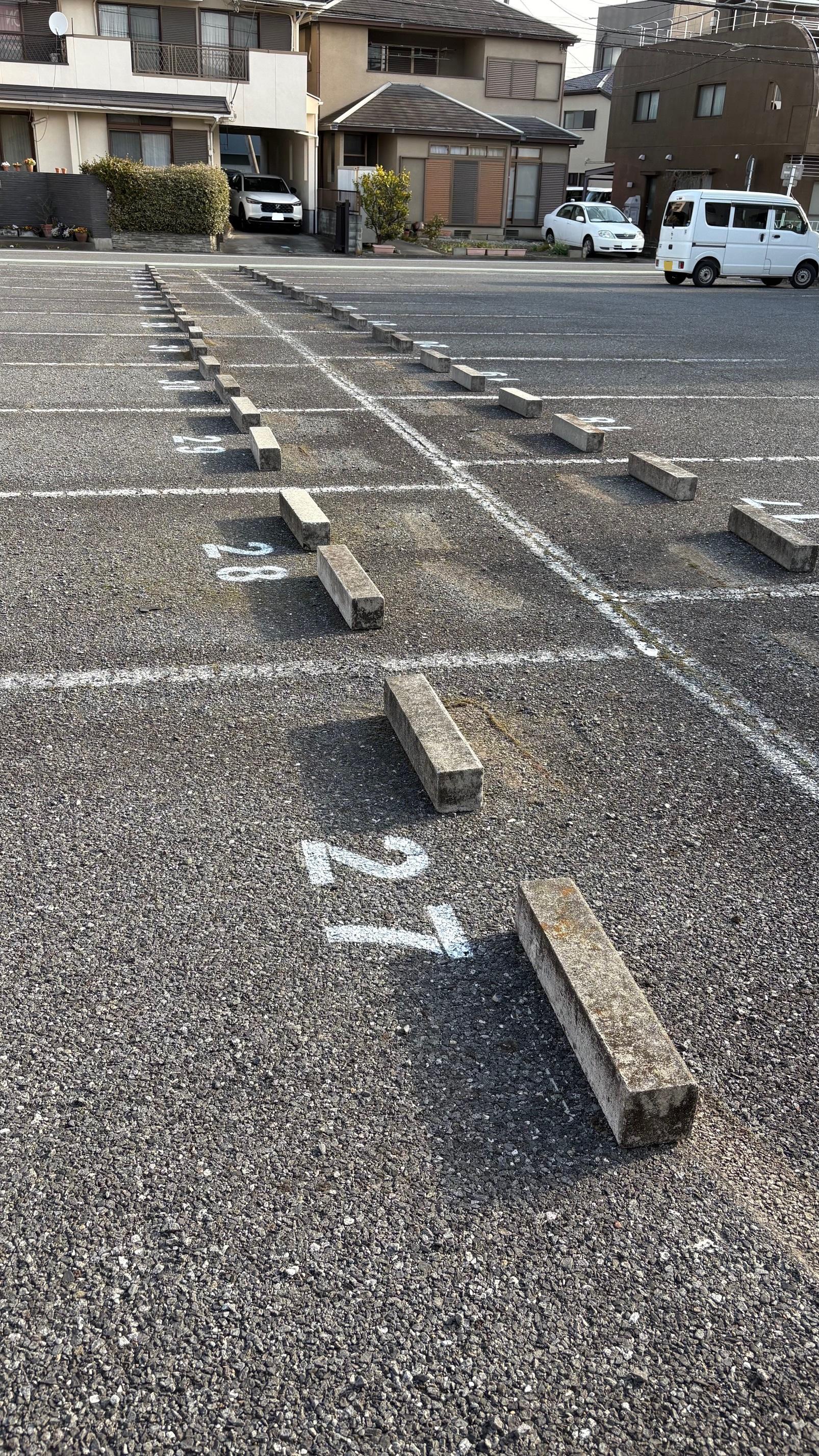 Kパーク本石1丁目の外観・駐車場イメージ1枚目