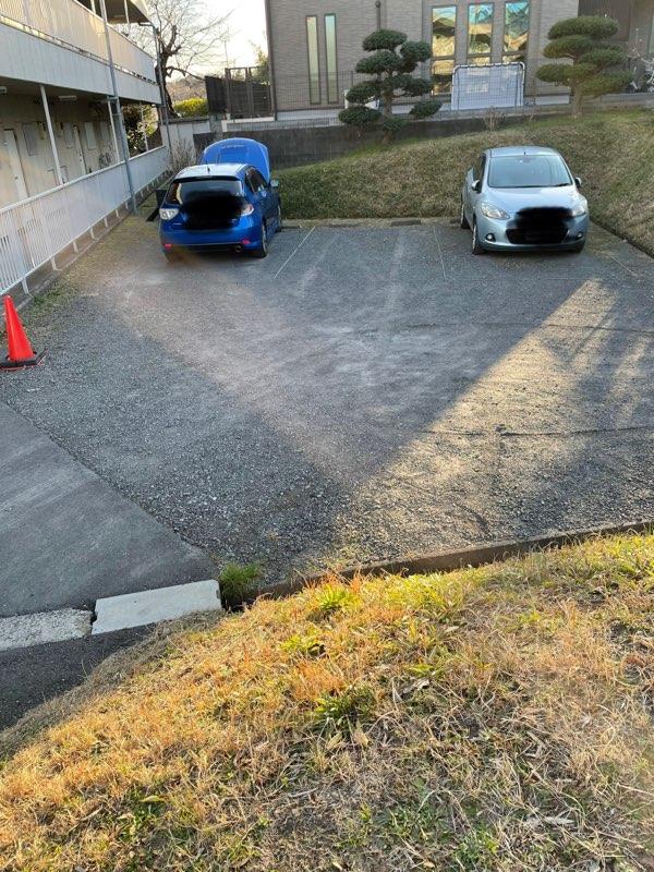 向新ハイツ駐車場の外観・駐車場イメージ1枚目
