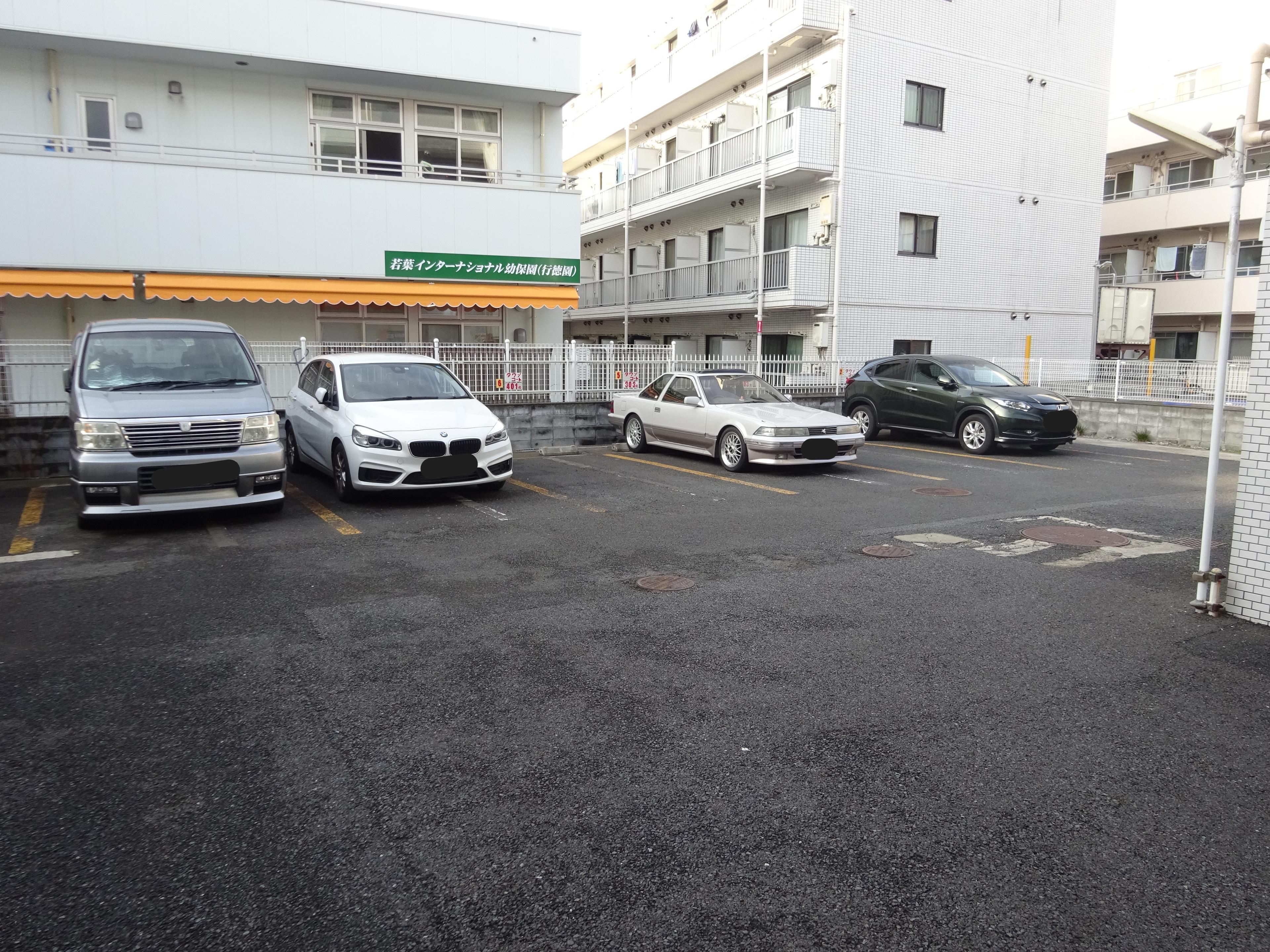 タウンコート丸義（入居者のみ契約可）の外観・駐車場イメージ3枚目