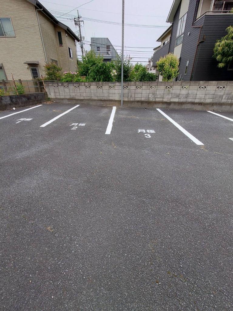 駐車場画像2枚目
