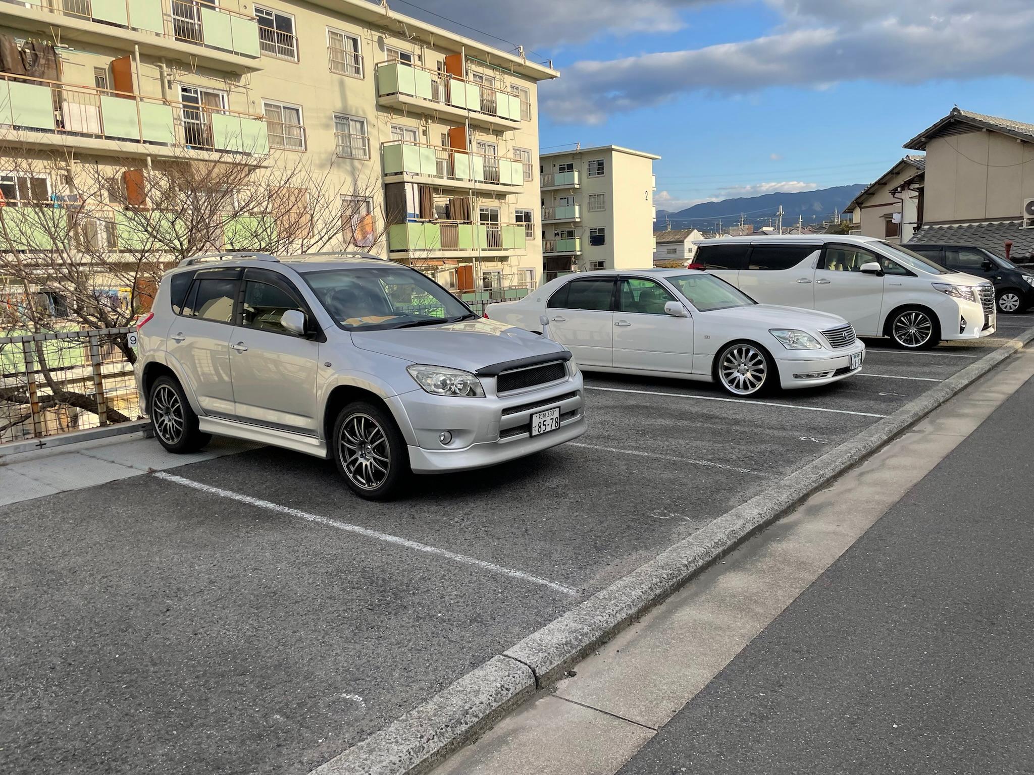 鶴原駐車場の外観・駐車場イメージ1枚目