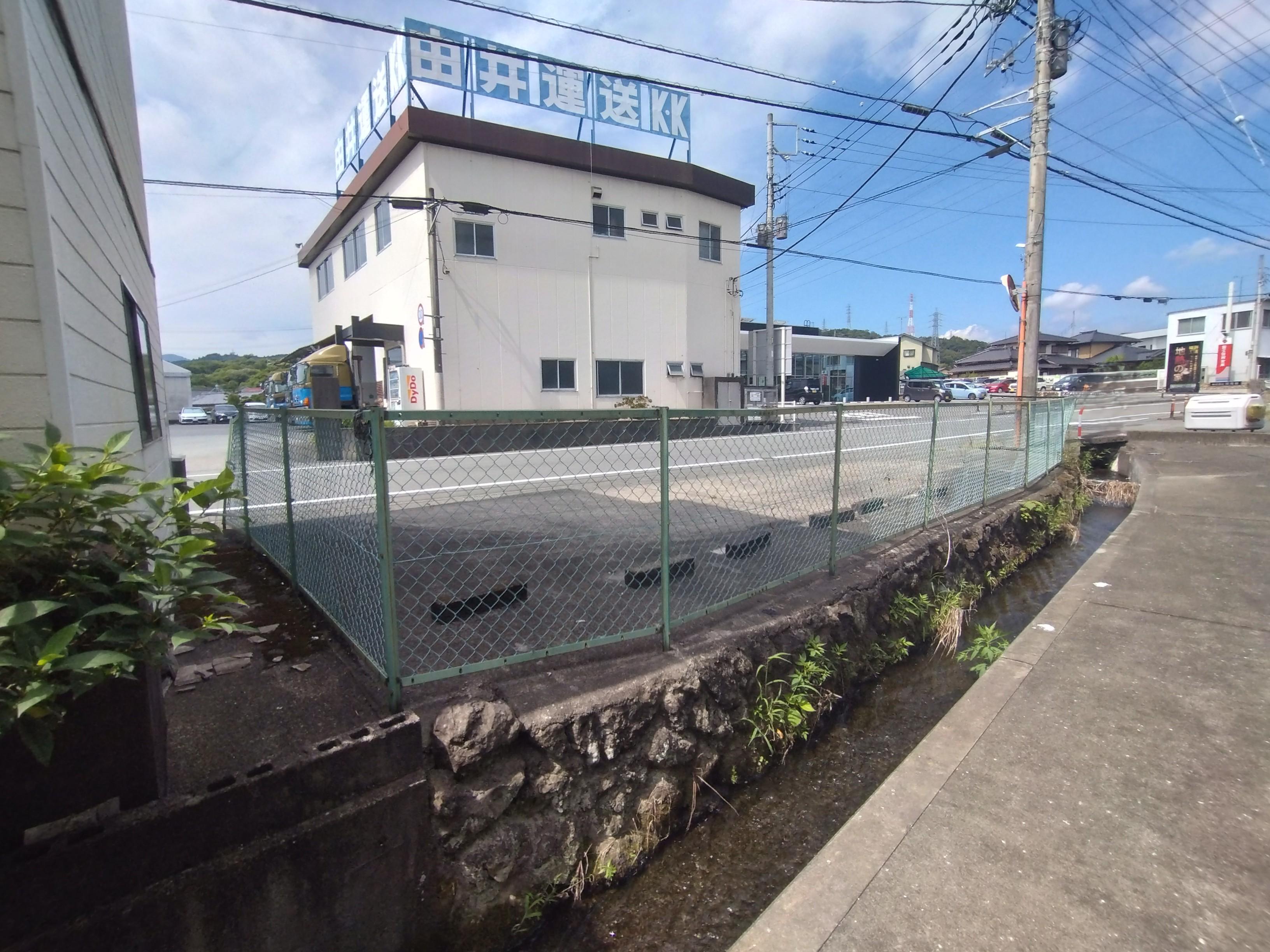 入山瀬駐車場の外観・駐車場イメージ3枚目