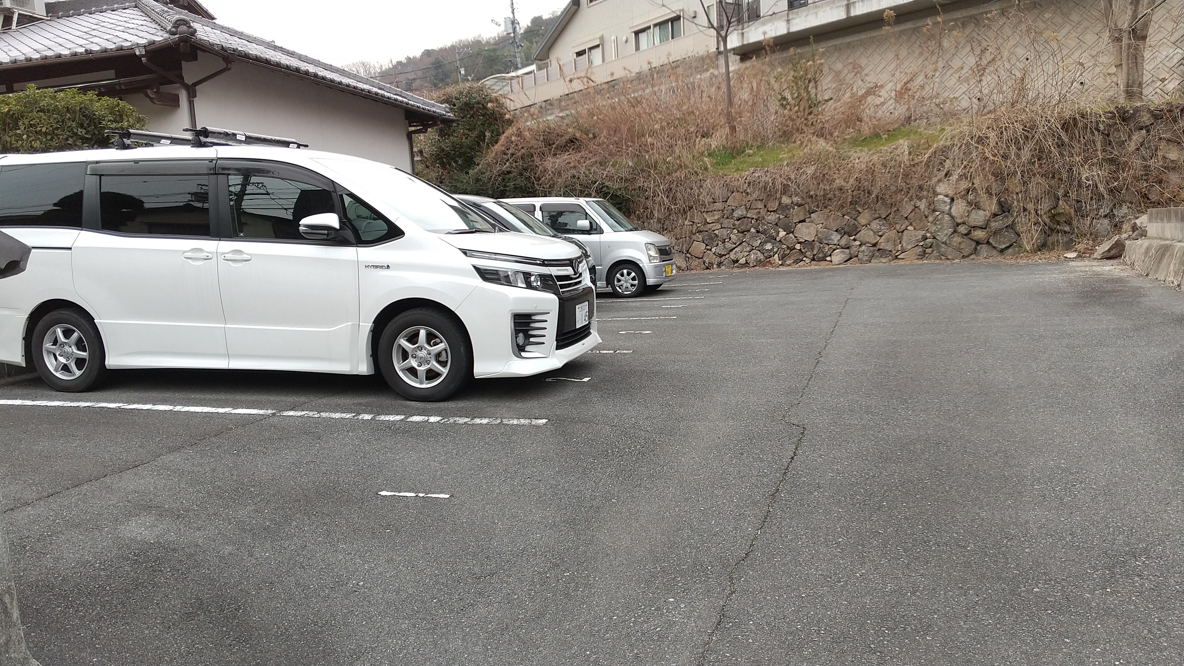 久留島ガレージの外観・駐車場イメージ1枚目