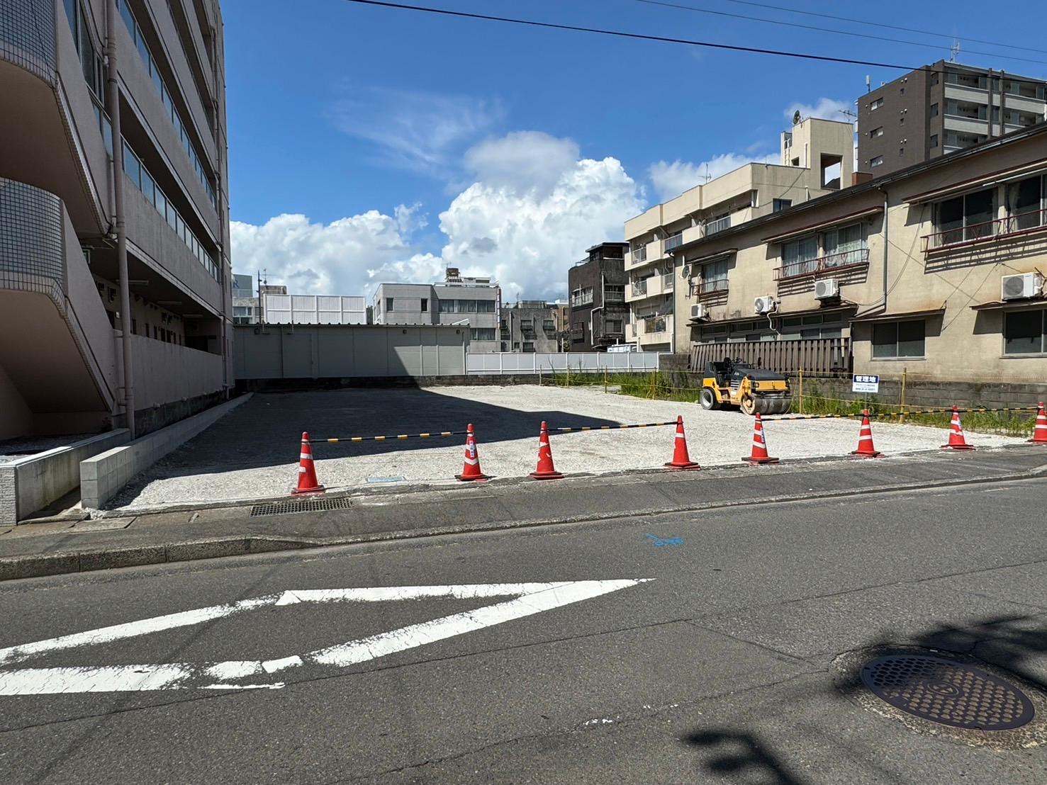 BV南林寺町月極駐車場の外観・駐車場イメージ2枚目
