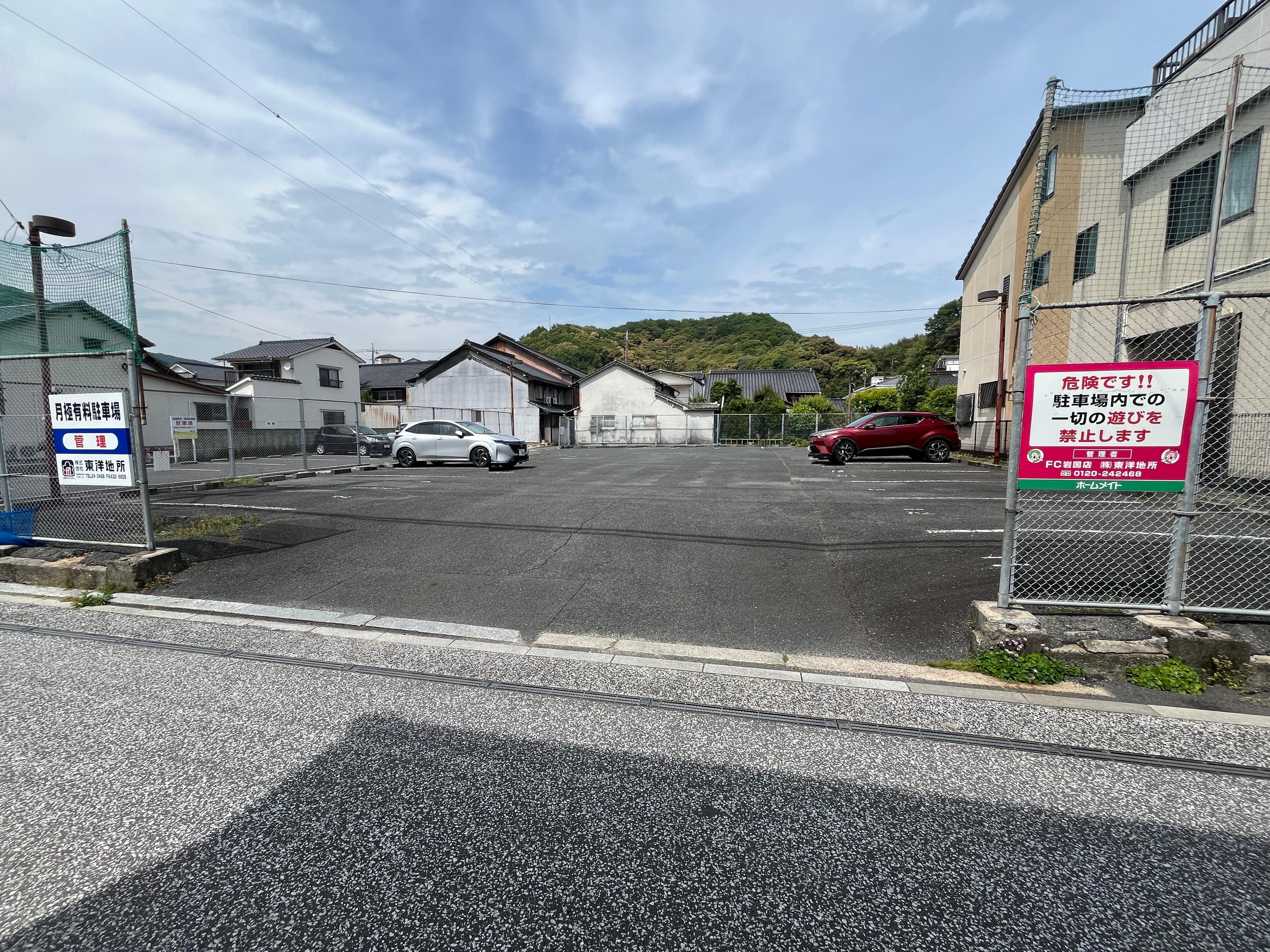 本町駐車場の外観・駐車場イメージ1枚目