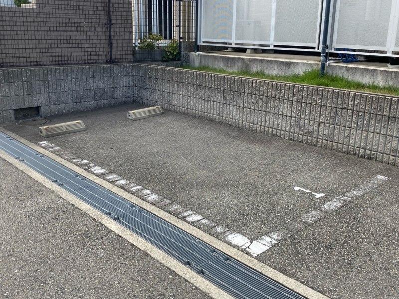 ＳＴＥＰ(37849)の外観・駐車場イメージ1枚目