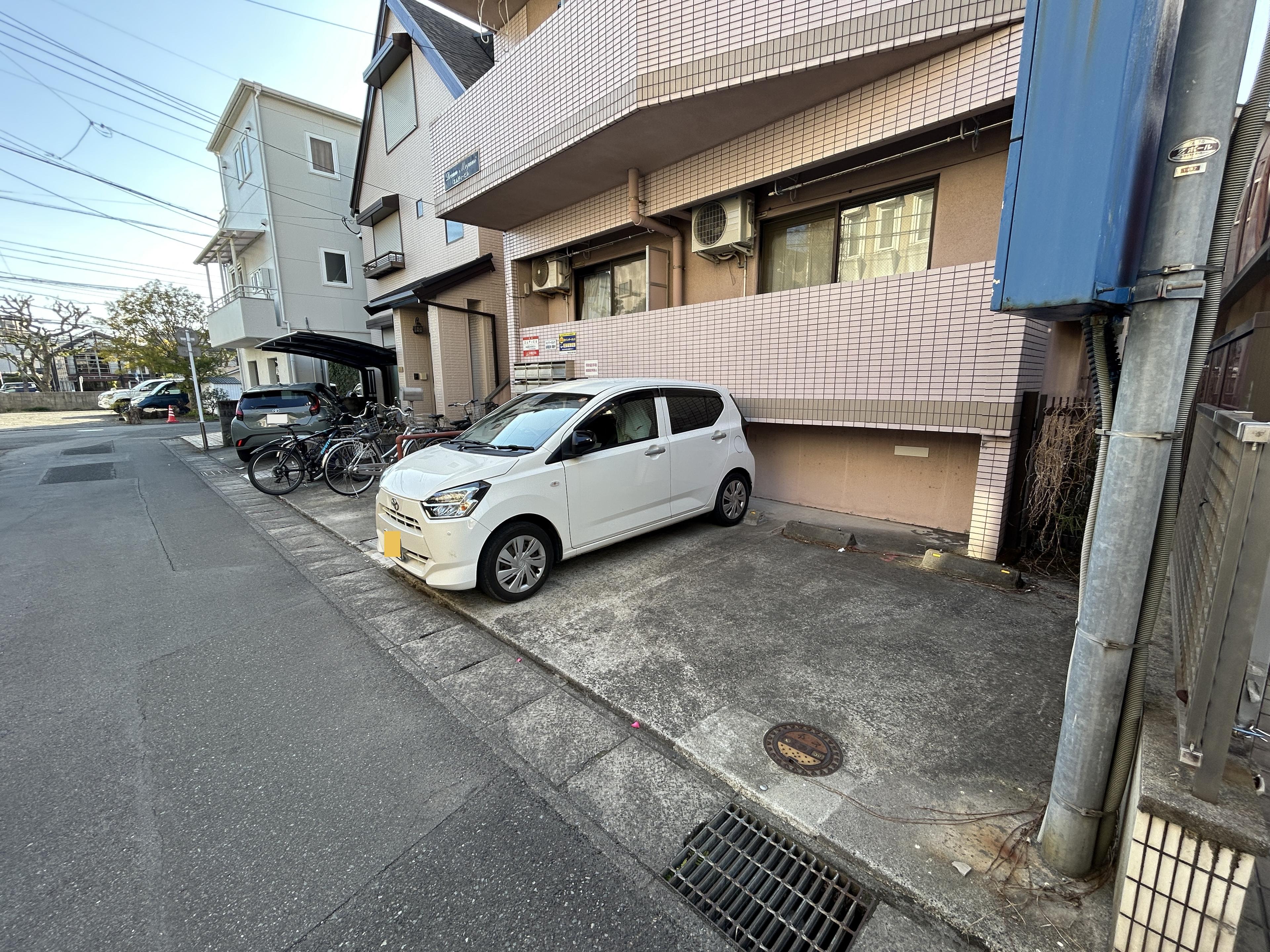 エムディビルの外観・駐車場イメージ3枚目