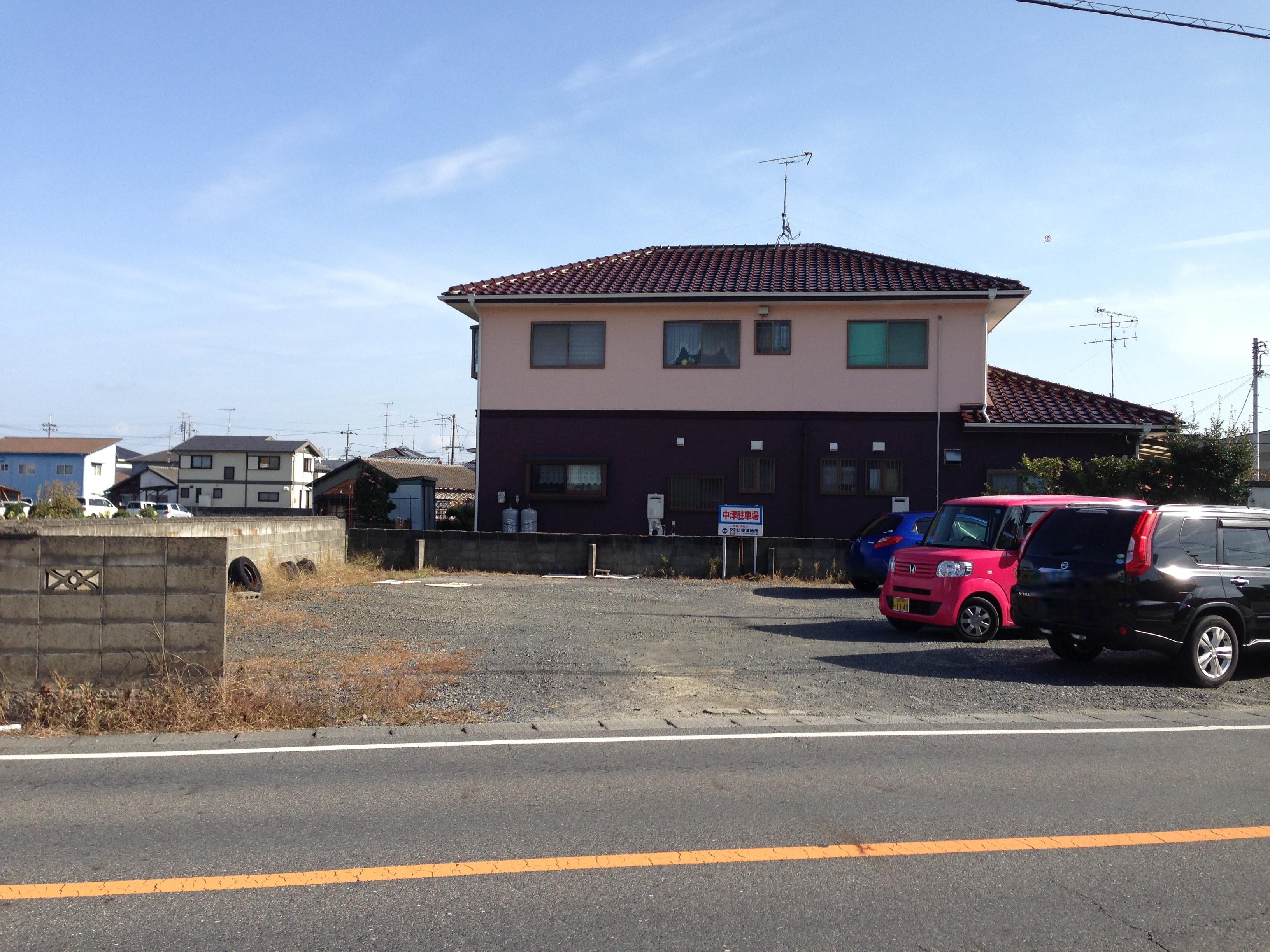 中津駐車場の外観・駐車場イメージ1枚目