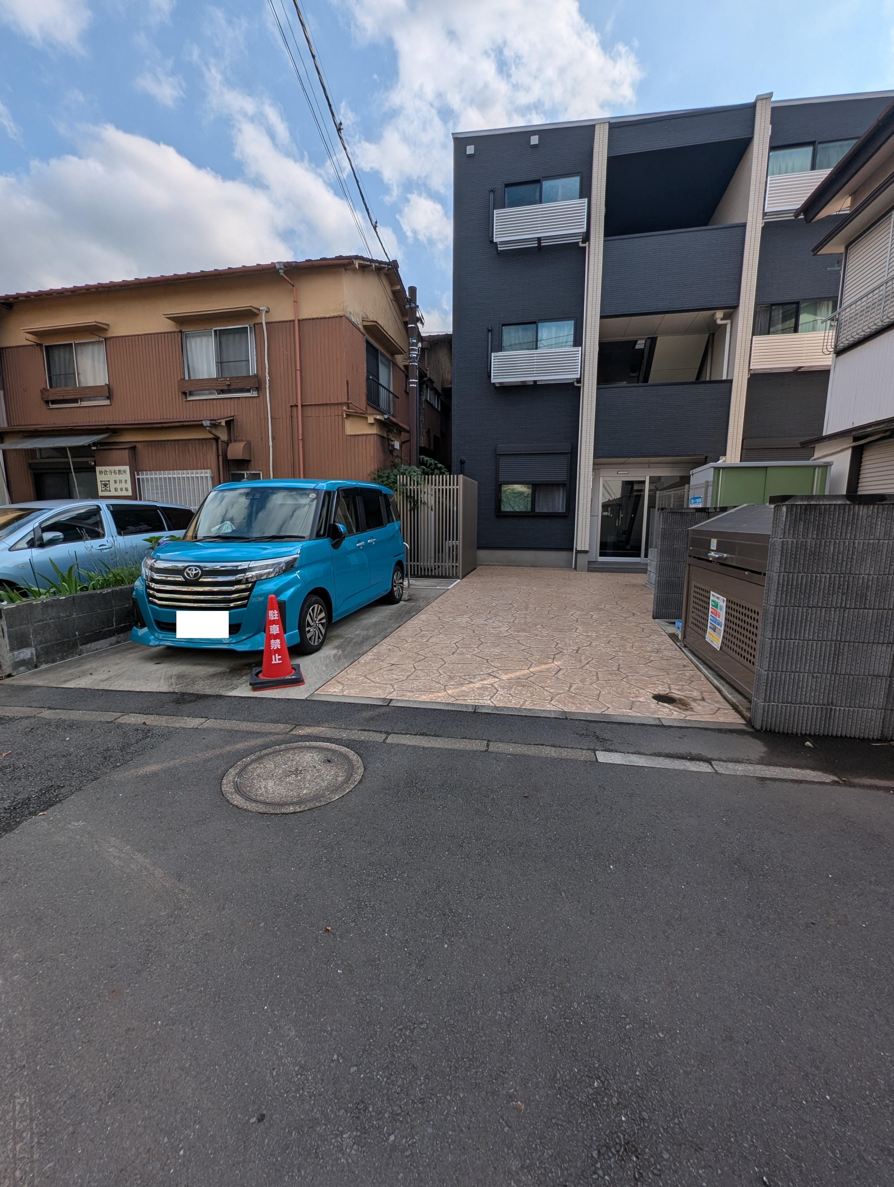 グラッドレクトパークの外観・駐車場イメージ1枚目
