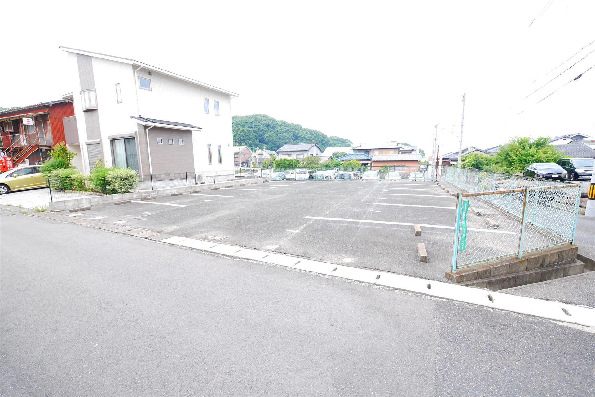 ジョイフル割子川西部駐車場Ⅱの外観・駐車場イメージ1枚目