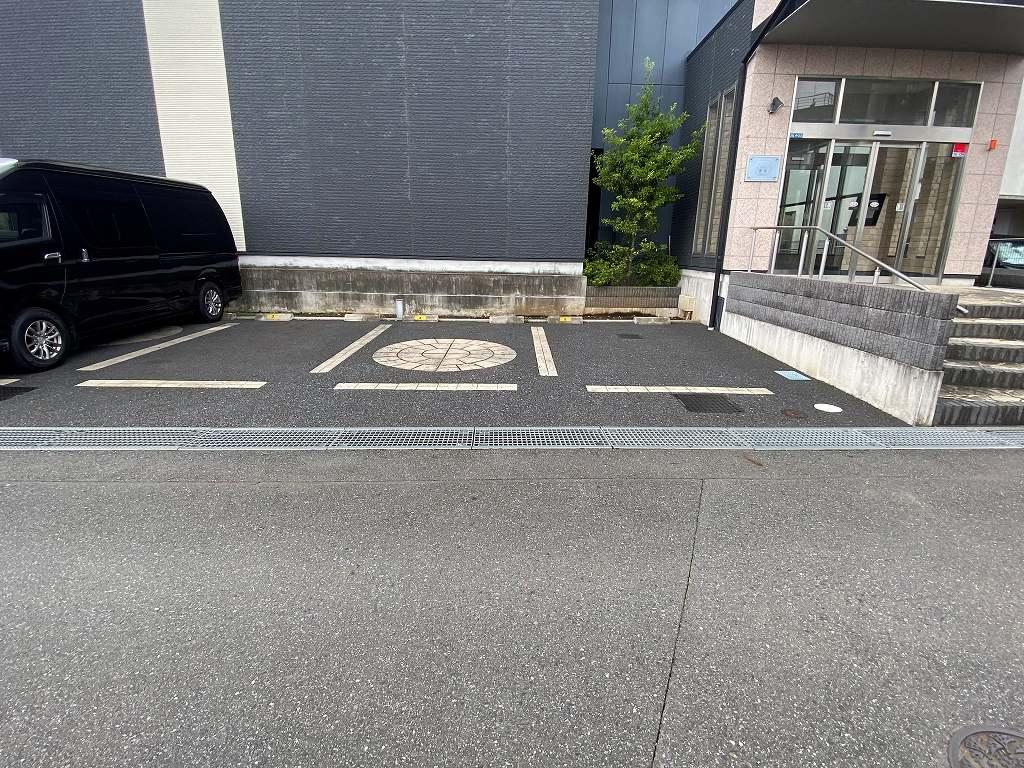 和光(48389)の外観・駐車場イメージ1枚目