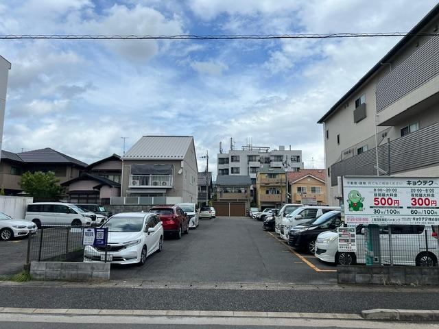 上賀茂ガレージの外観・駐車場イメージ1枚目