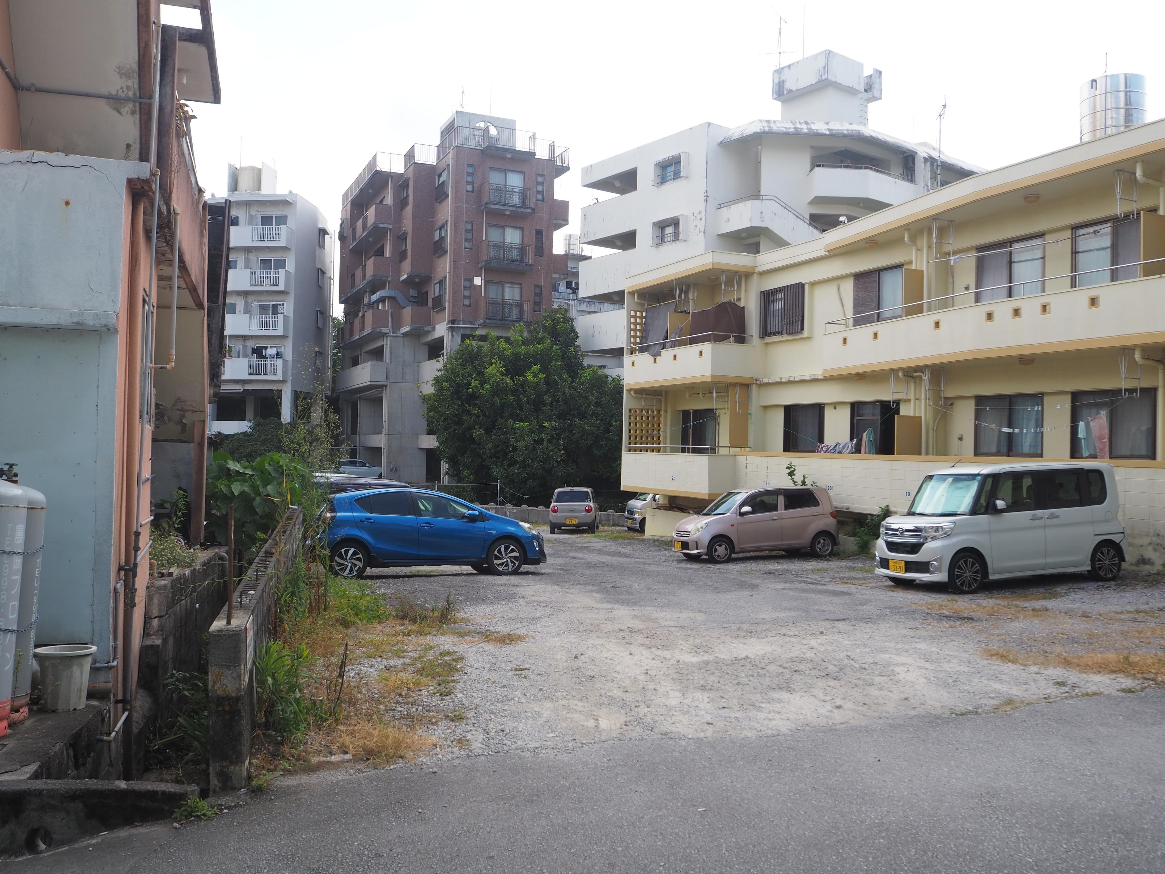 城間駐車場の外観・駐車場イメージ3枚目