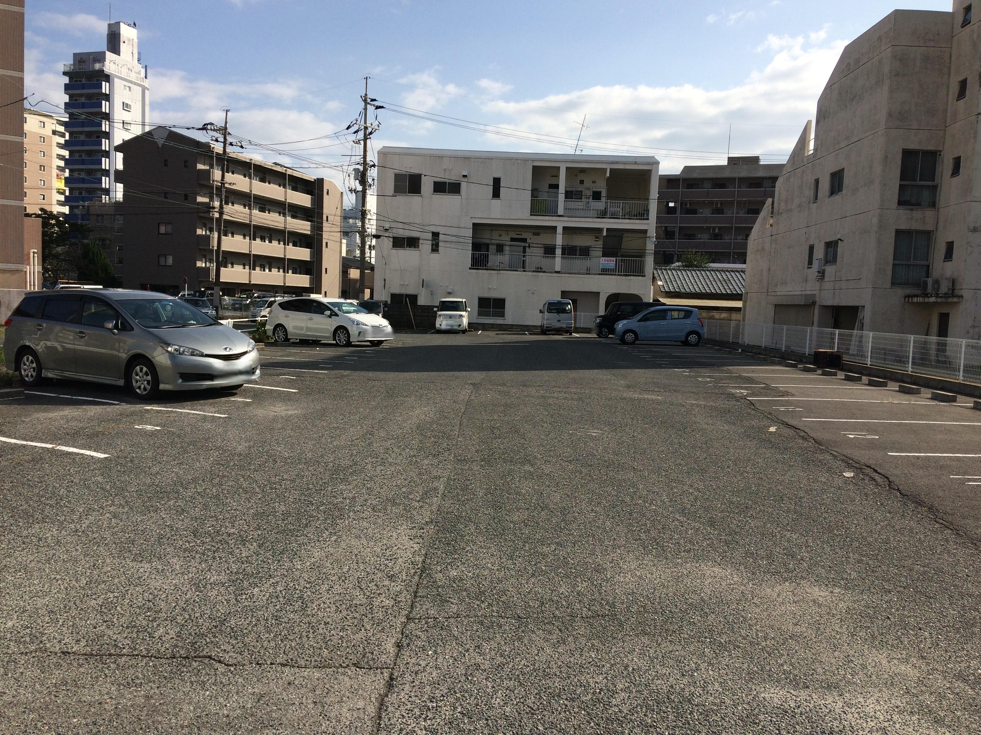 浴本駐車場の外観・駐車場イメージ1枚目