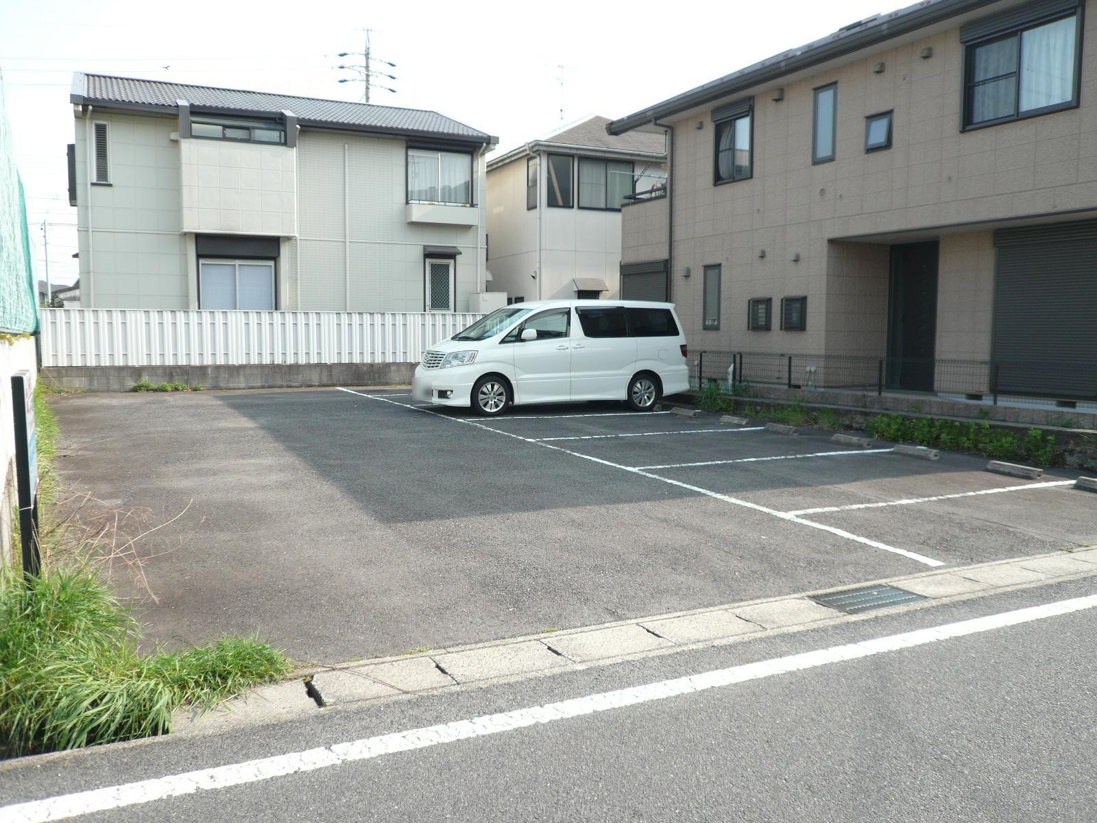 瀬戸川町二丁目（谷口）駐車場の外観・駐車場イメージ1枚目