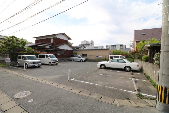 末松駐車場の外観・駐車場イメージ1枚目