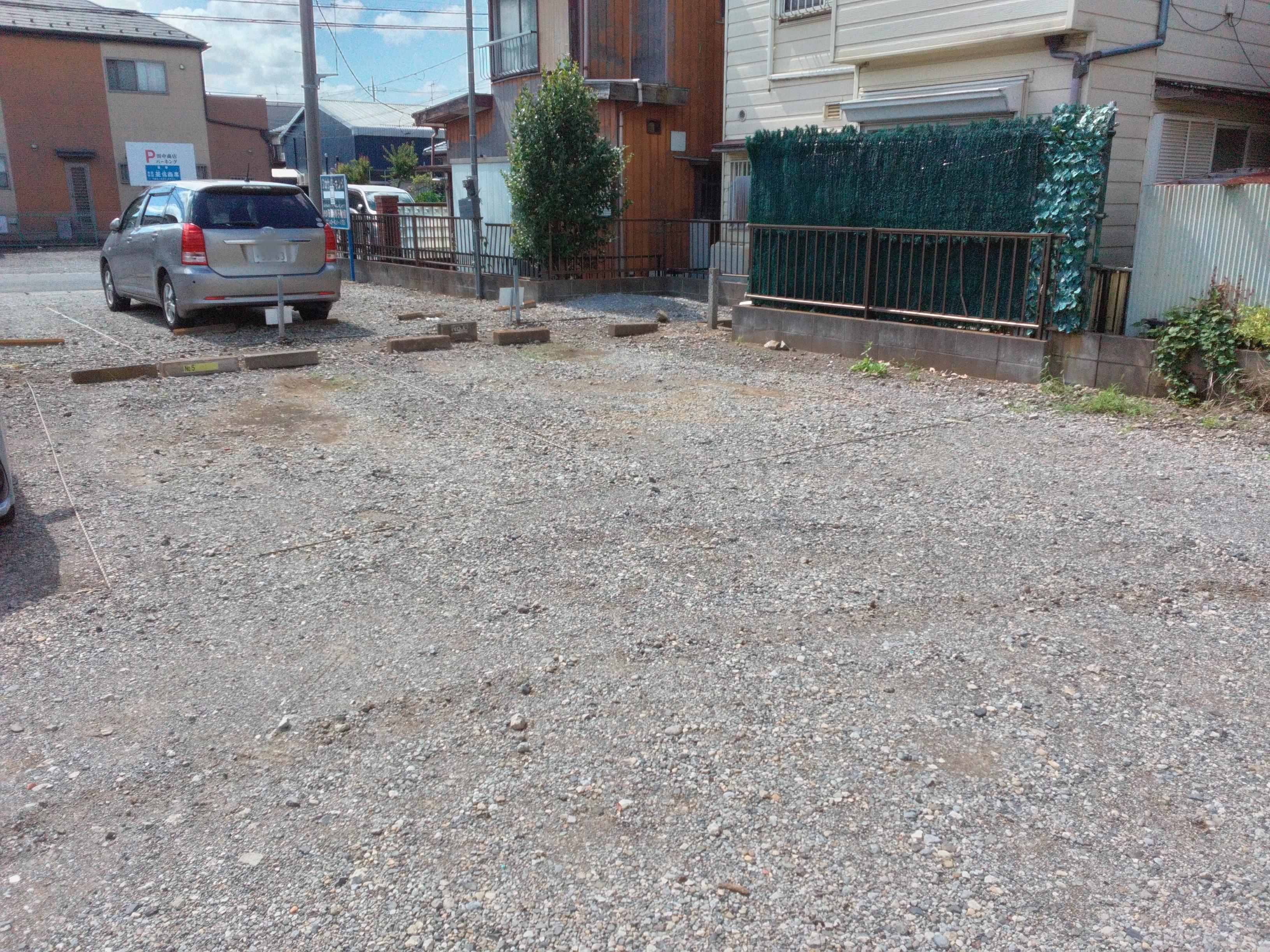 花島パーキングの外観・駐車場イメージ2枚目