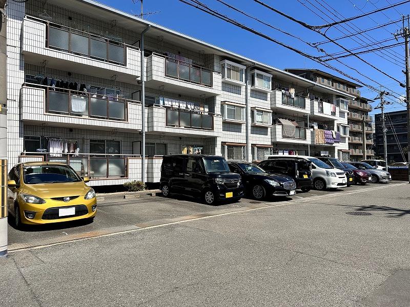 エクセレントライフ真砂モータープールの外観・駐車場イメージ1枚目