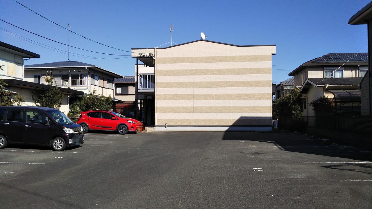 ティアラ(27555)の外観・駐車場イメージ1枚目