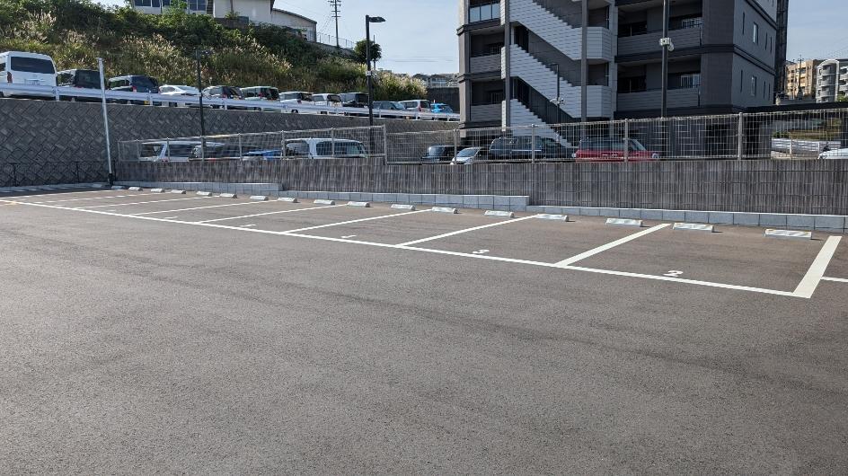 葉山2丁目駐車場の外観・駐車場イメージ3枚目