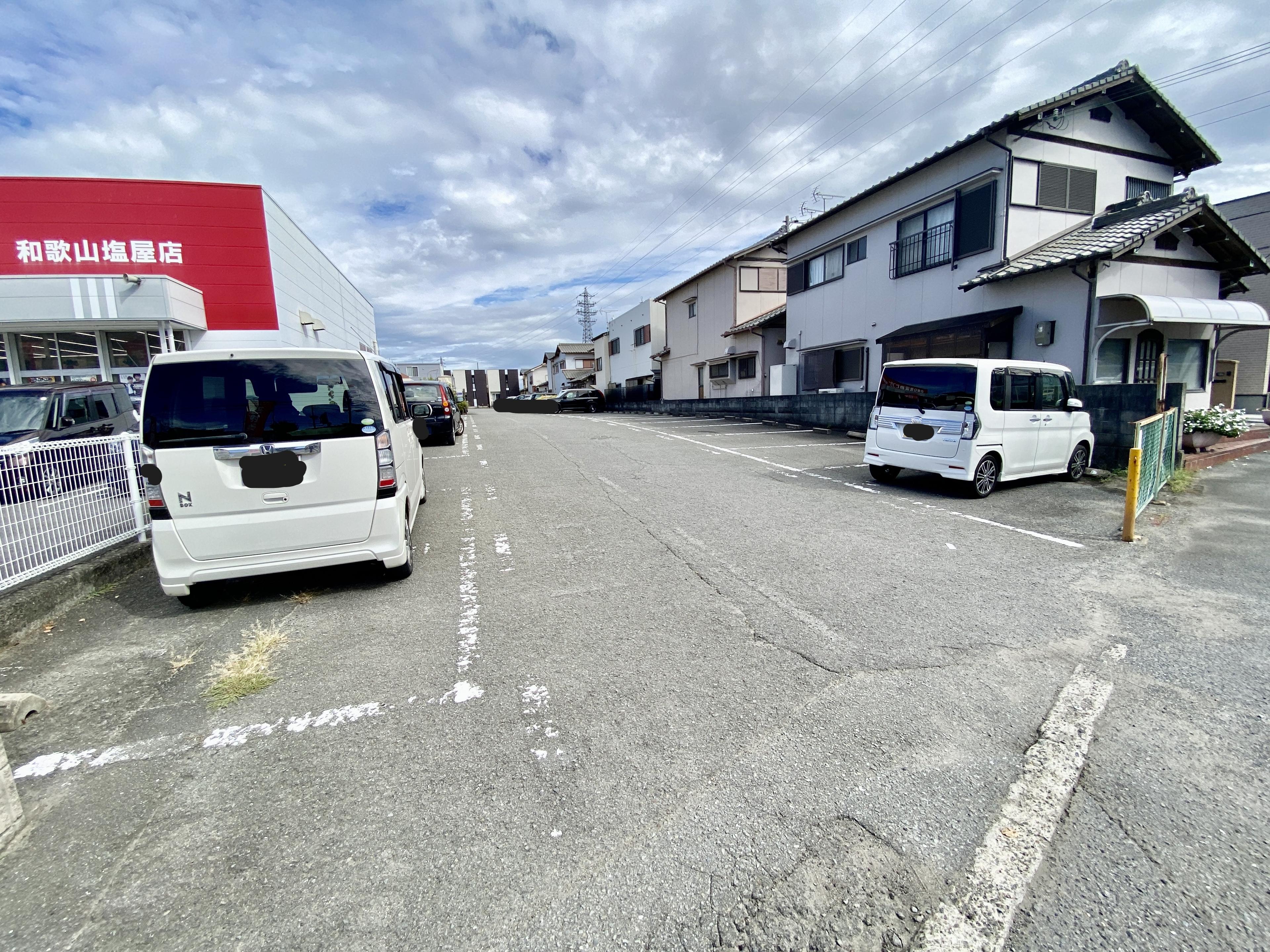 雑賀パーキングⅠの外観・駐車場イメージ1枚目