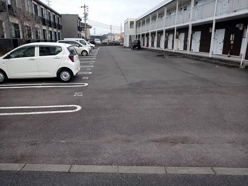 ロベリア(19067)の外観・駐車場イメージ1枚目