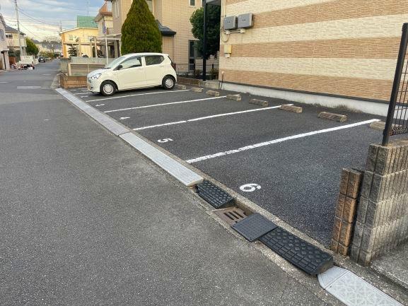 Ｕフォンターナ(24125)の外観・駐車場イメージ1枚目