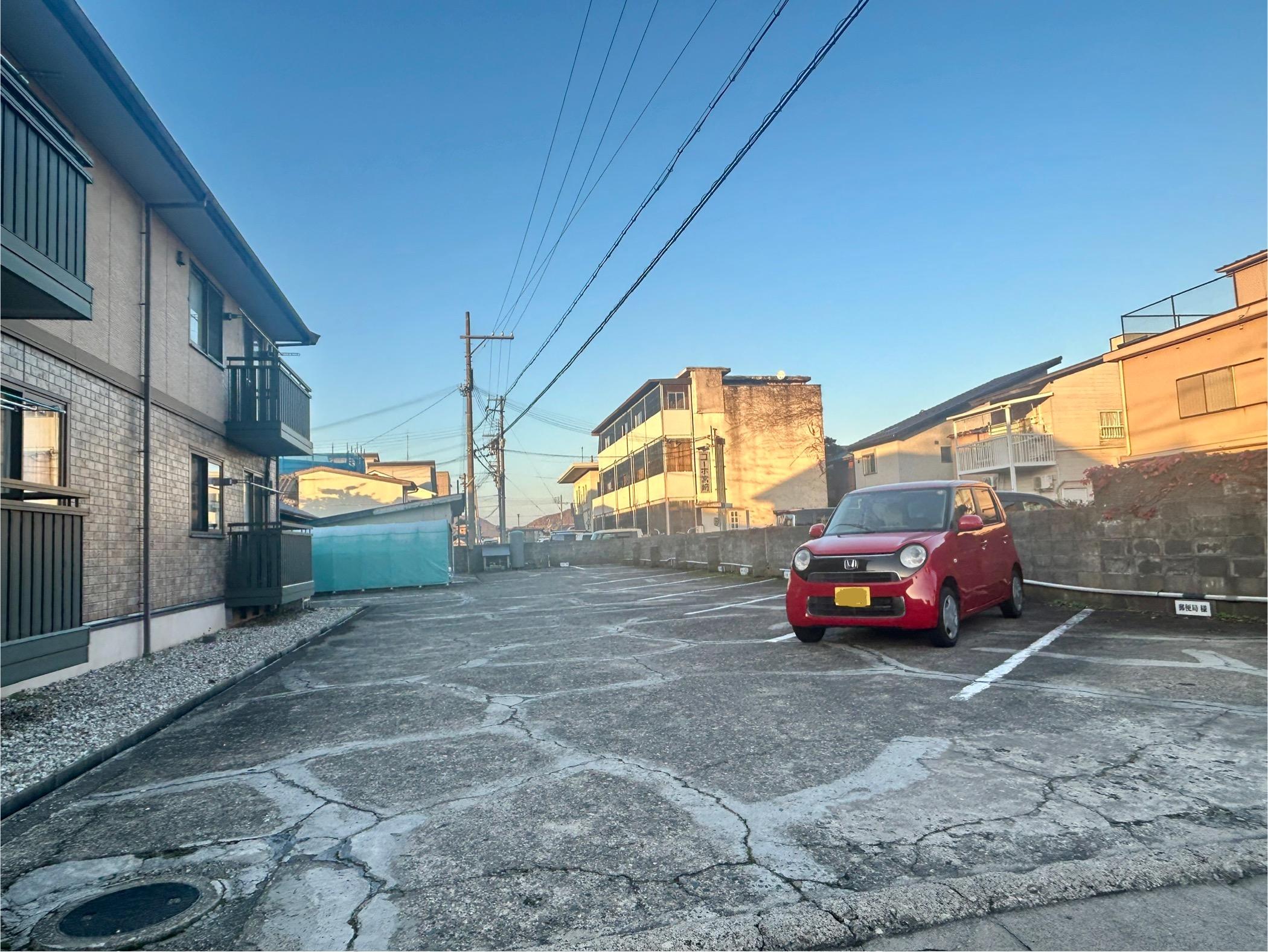 一番町 ＩＫ 駐車場の外観・駐車場イメージ1枚目